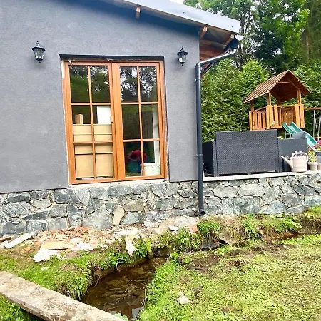 Horsky Dum Pod Prehradou U Sjezdovky A Potucka V Horach Vakantiehuis *
